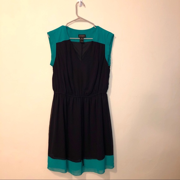 Dress - casual work - Picture 1 of 1
